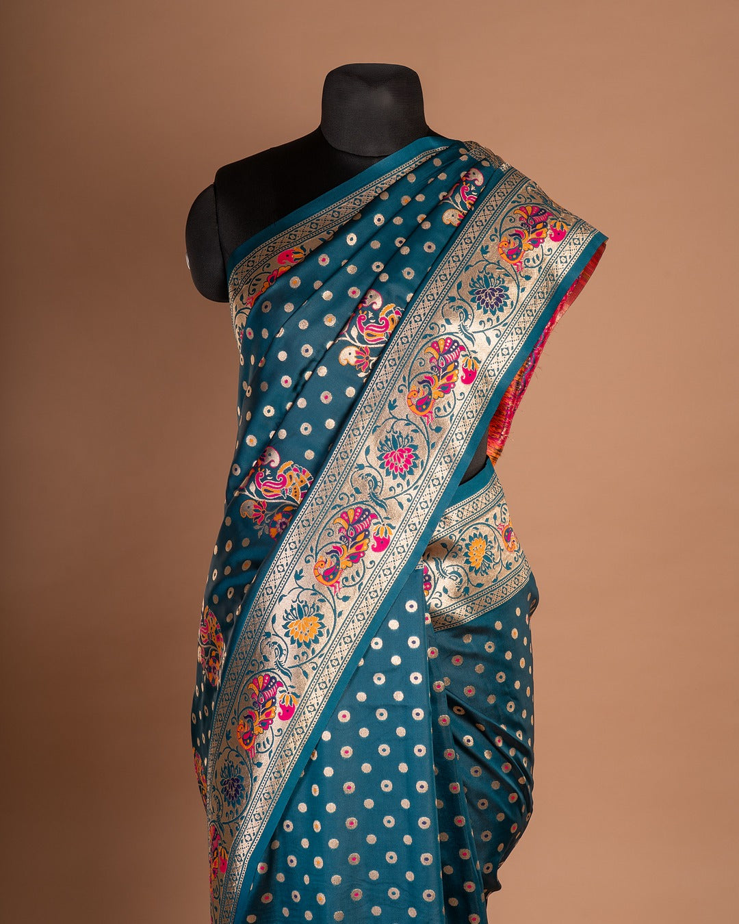 Midnight Meena Elegance That Speaks Without Words - A Regal Blend of Art and Tradition