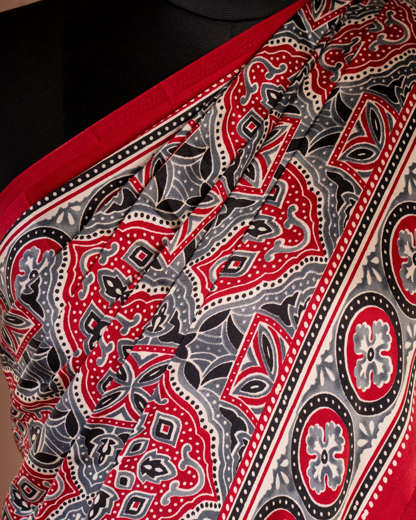 Where Art Meets Drape - A Saree That Invites Stories – Best Paired with Statement Necklaces