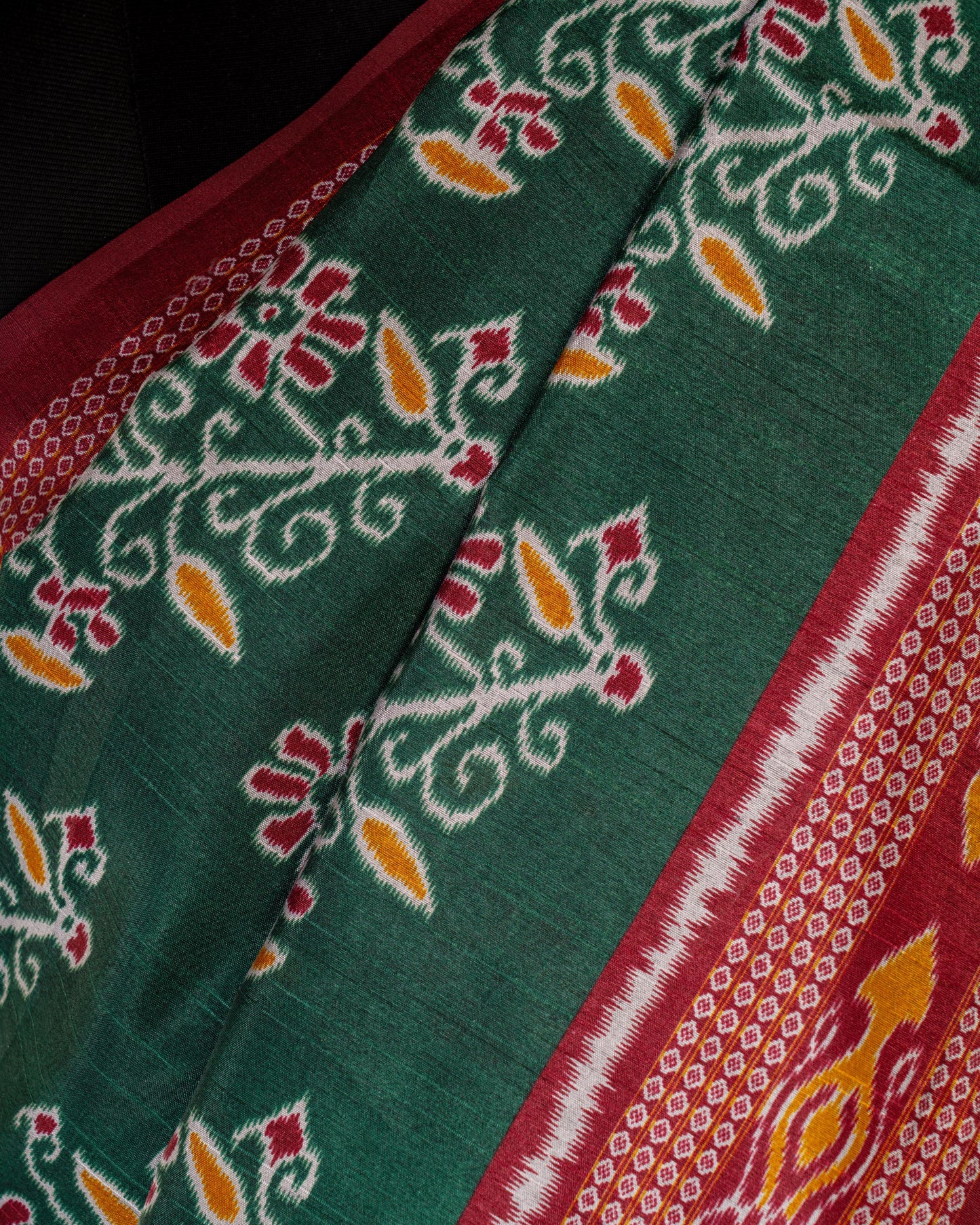 Folk Charm Revived – Green Handloom Saree with Rustic Borders