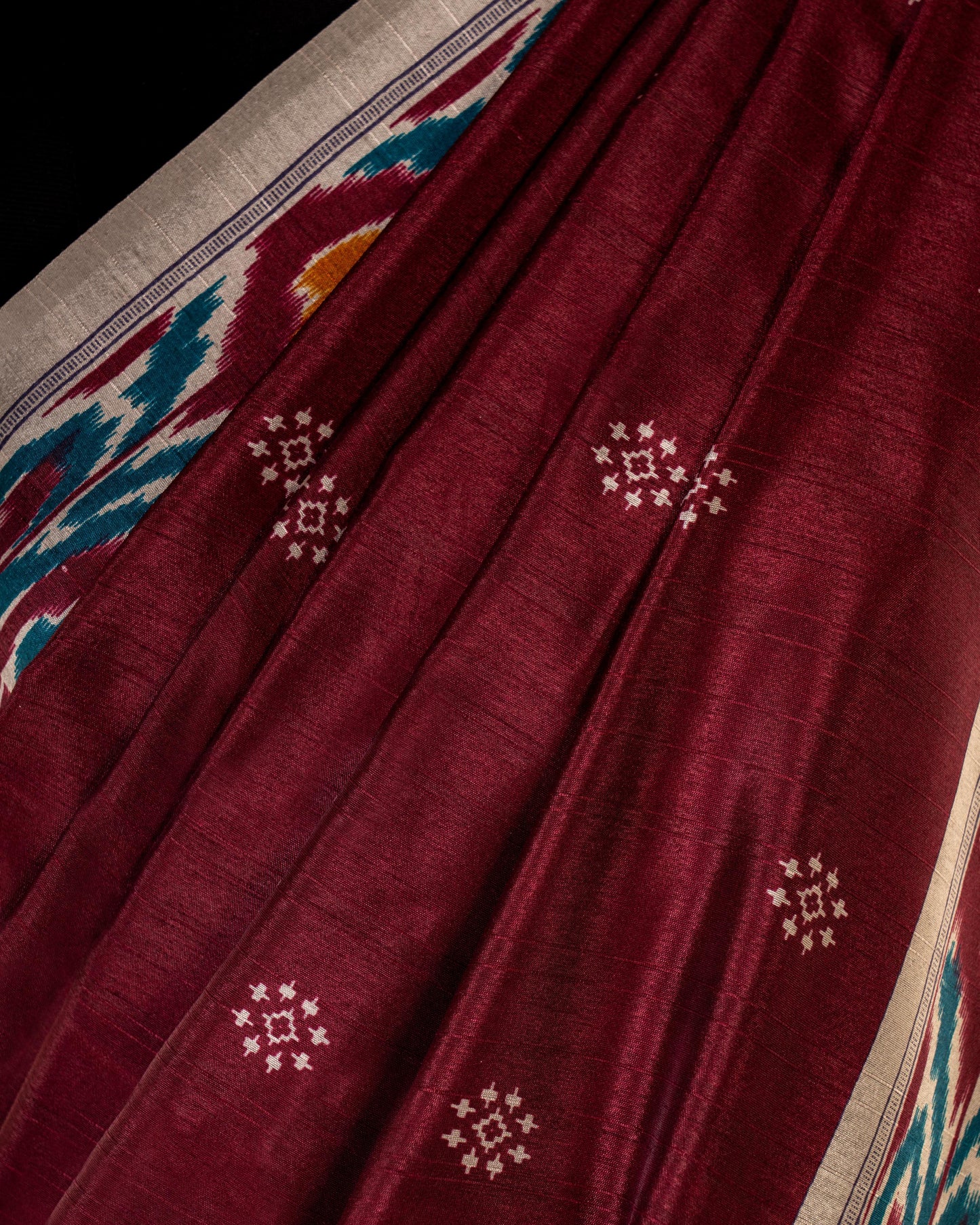 Threads of Tradition - Grace Draped in Maroon Elegance