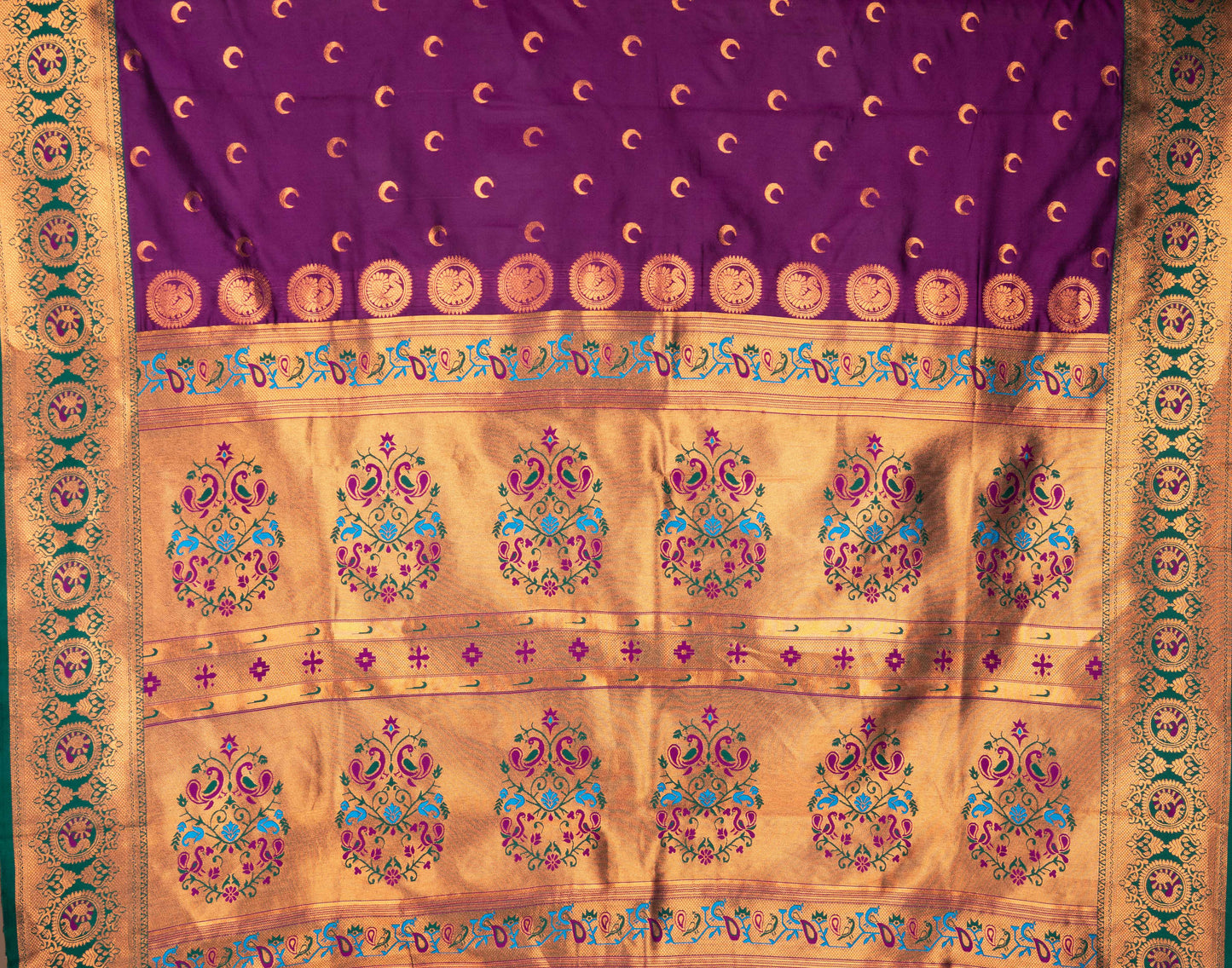 Kanya Kathaa β Magenta Paithani Saree with Green Border & Golden Zari