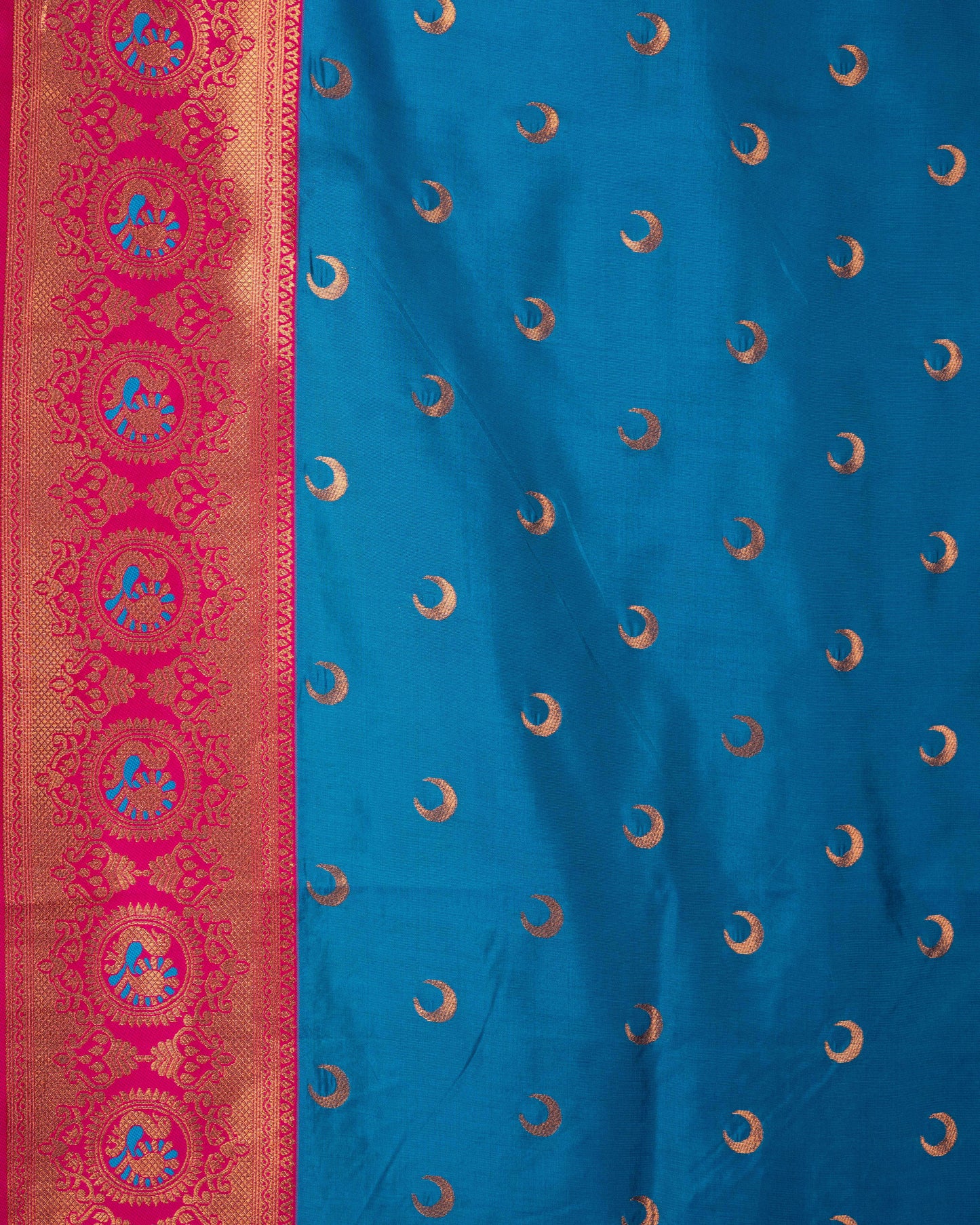 Kanya Kathaa β Peacock Blue Paithani Saree with Pink Border & Golden Zari