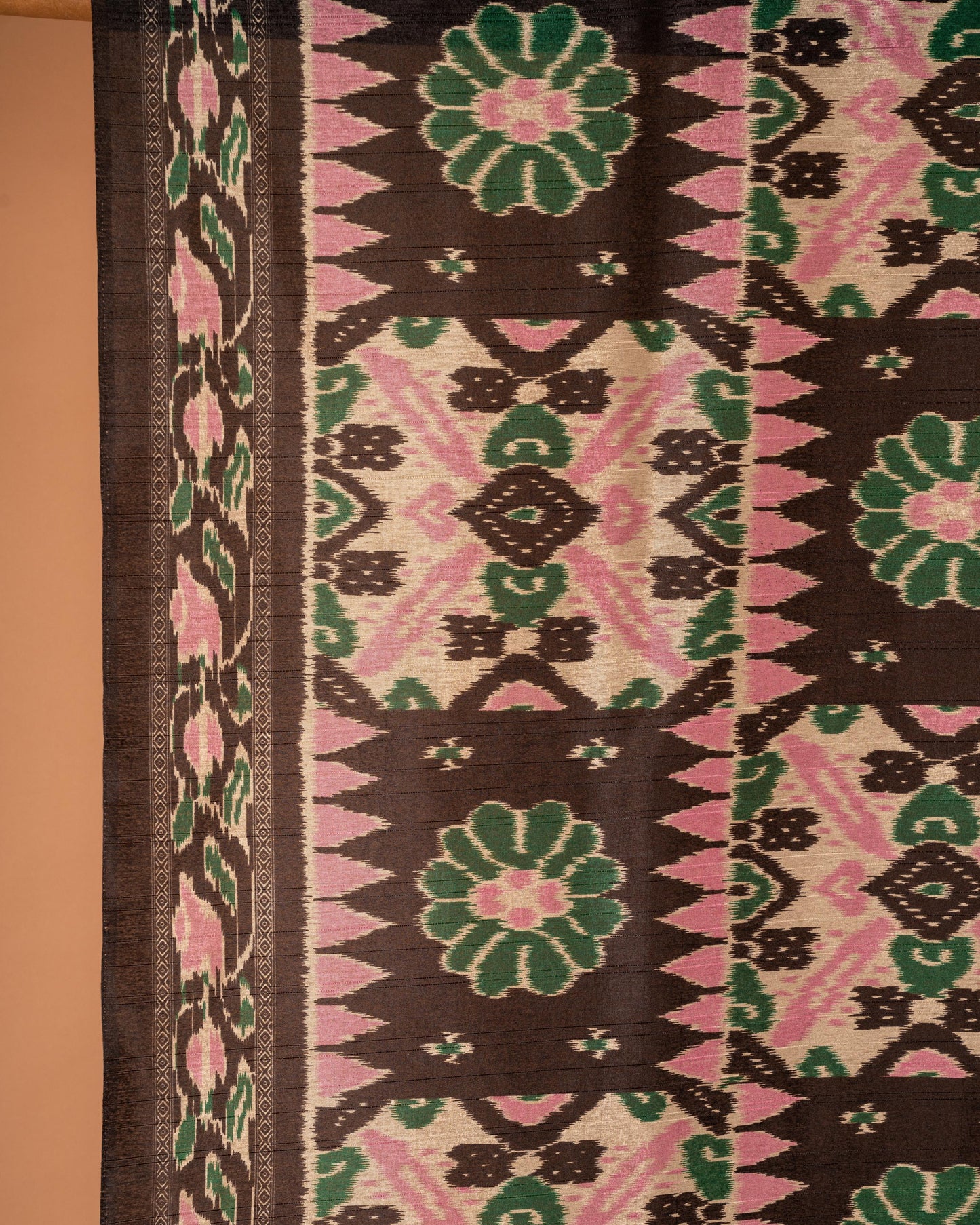 Grace in Every Thread - Celebrate Elegance with a Touch of Tradition
