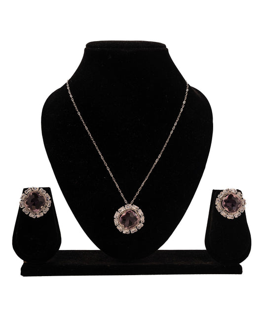 Elegance Necklace Set — Where Vintage Meets Modern Grace