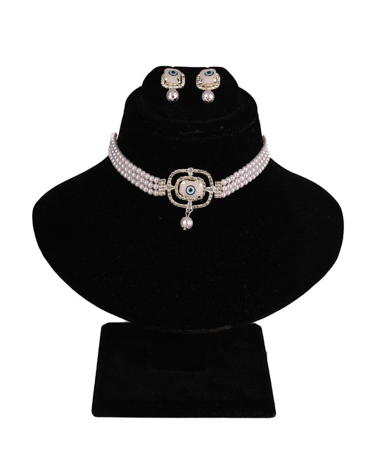 Pearl Shield Elegance Set - Where Vintage Pearls Meet Modern Glam