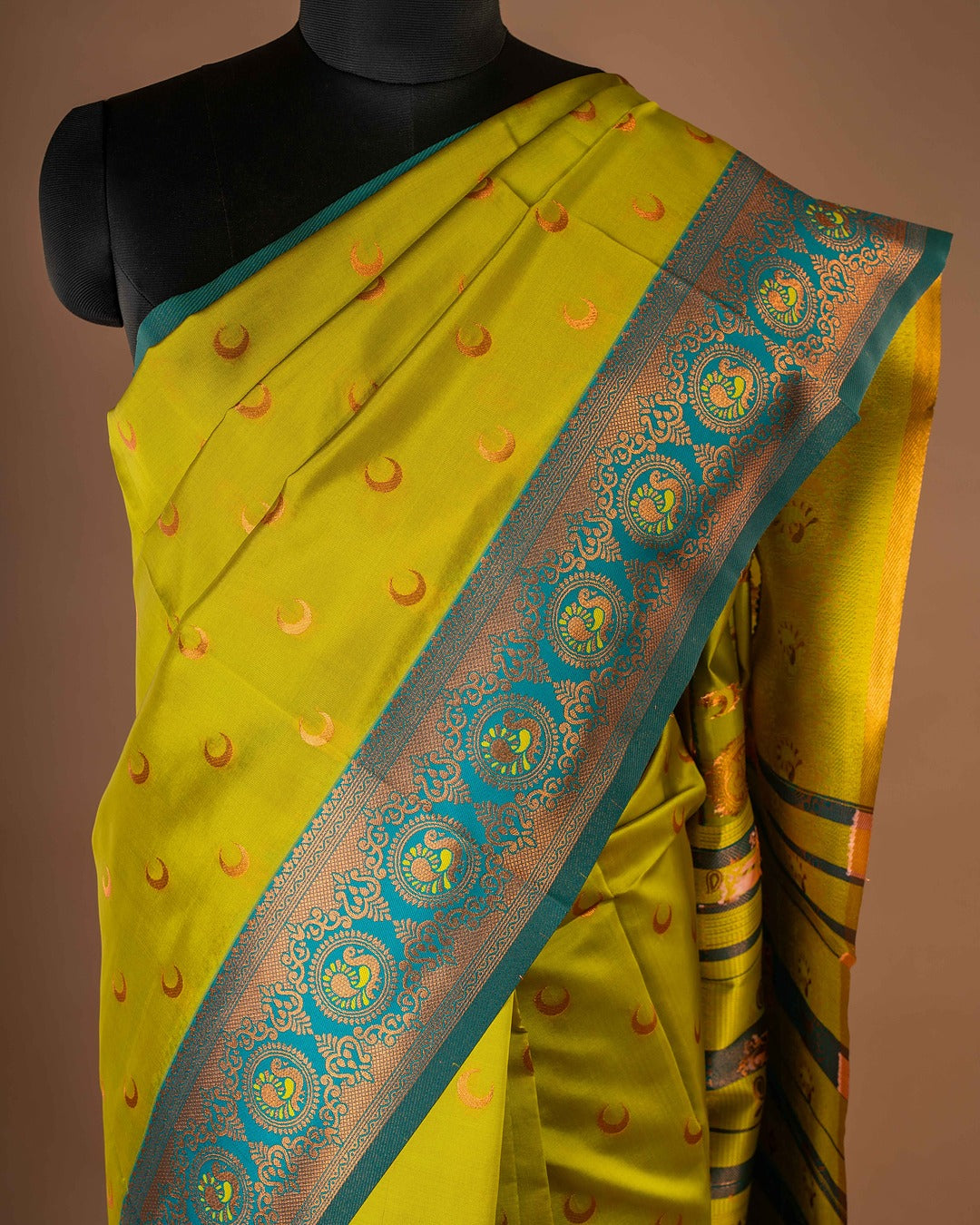 Kanya Kathaa – Lime Green Paithani Saree with Blue Border & Golden Zari