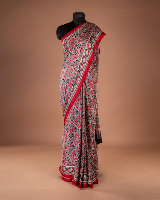 Where Art Meets Drape - A Saree That Invites Stories – Best Paired with Statement Necklaces