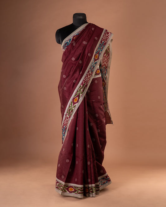 Threads of Tradition - Grace Draped in Maroon Elegance