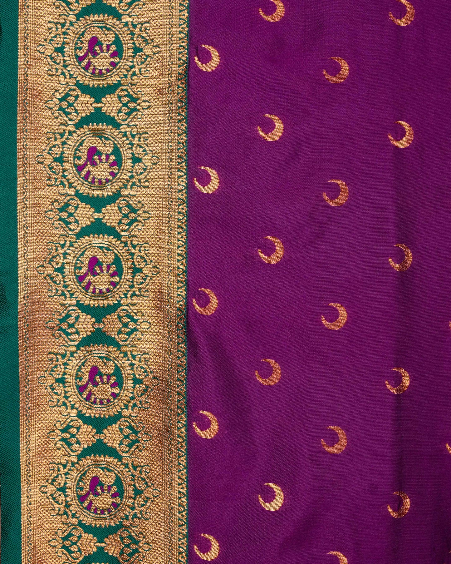 Kanya Kathaa – Magenta Paithani Saree with Green Border & Golden Zari