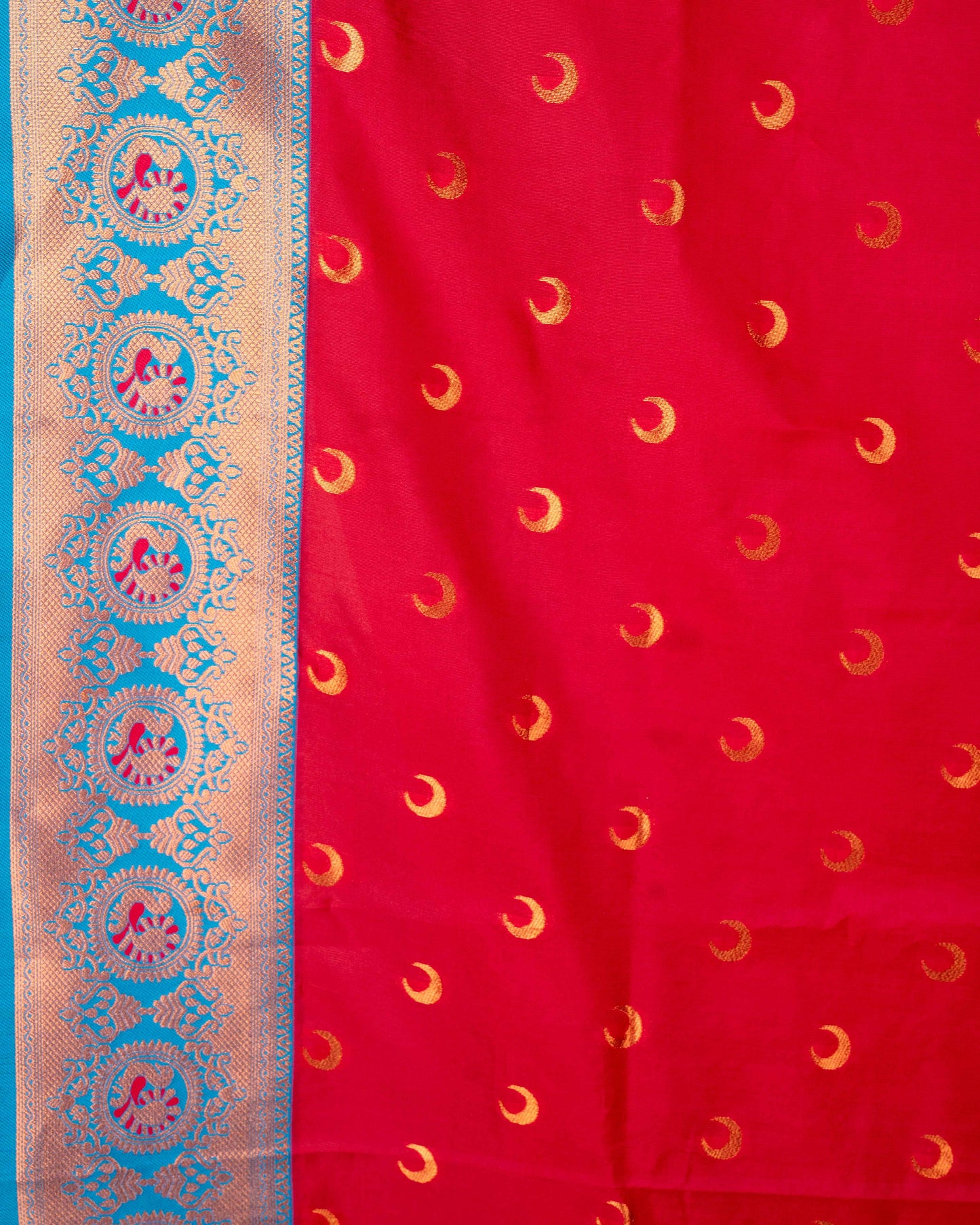 Kanya Kathaa – Red Paithani Saree with Blue Border & Golden Zari