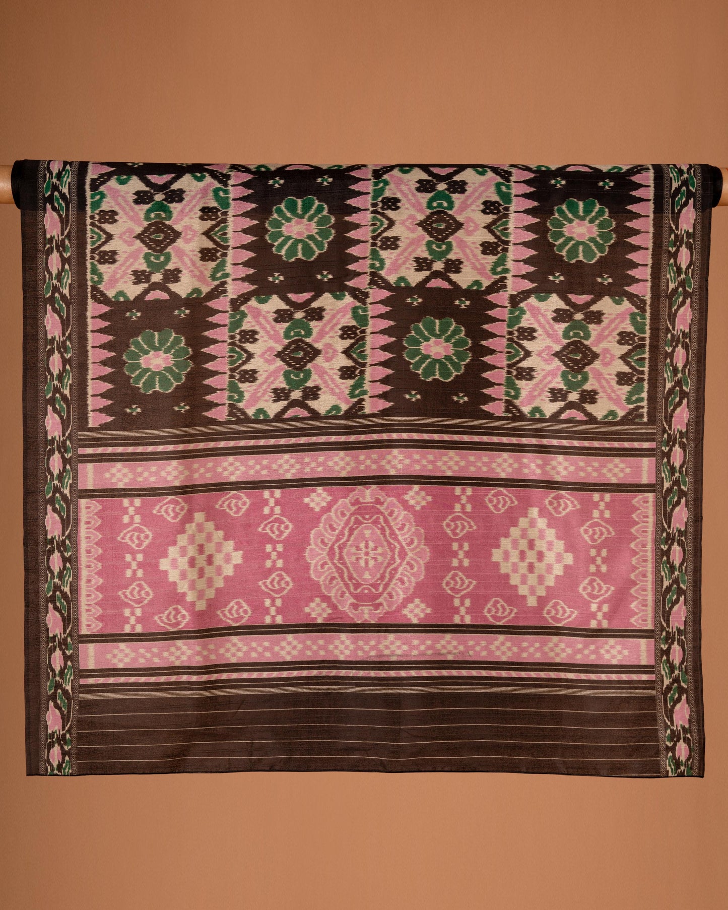 Grace in Every Thread - Celebrate Elegance with a Touch of Tradition
